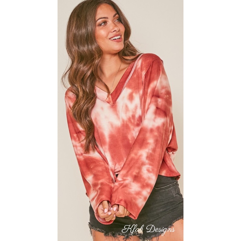❤️ LAST 1! V Neck Super Soft Tie Dye Batwing Top! - Picture 4 of 10